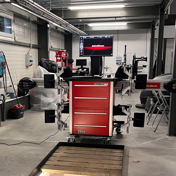 Futómű állítás kerékmérettől függetlenül professzionális gépünkkel